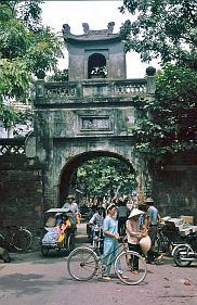 Hanoi - Altstadt: Altes Stadttor