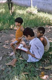 Hanoi - Literaturtempel: Kleine Knstler