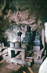 Grotte der Bich-Dong-Pagode