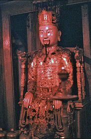 Hoa Lu: Figur im Tempel Den Le Dai Hanh