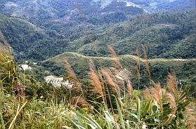 Landschaft auf dem Weg nach Cao Bang