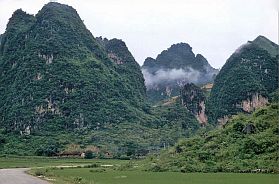 Landschaft zwischen Cao Bang und chinesischer Grenze