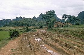 Strae zu den Ban Gioc Wasserfllen